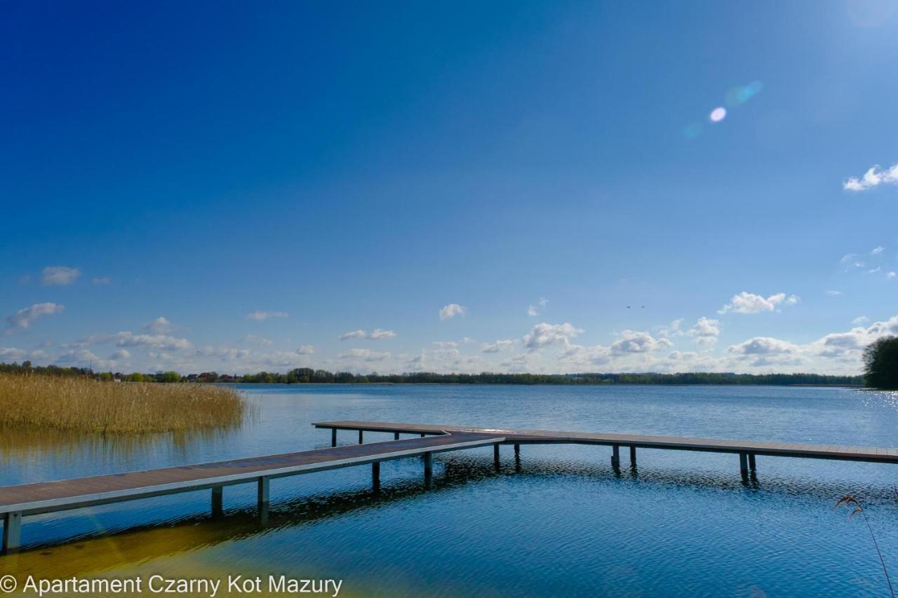 Czarny Kot Mazury Dom Caloroczny Vila Malkinie Exterior foto