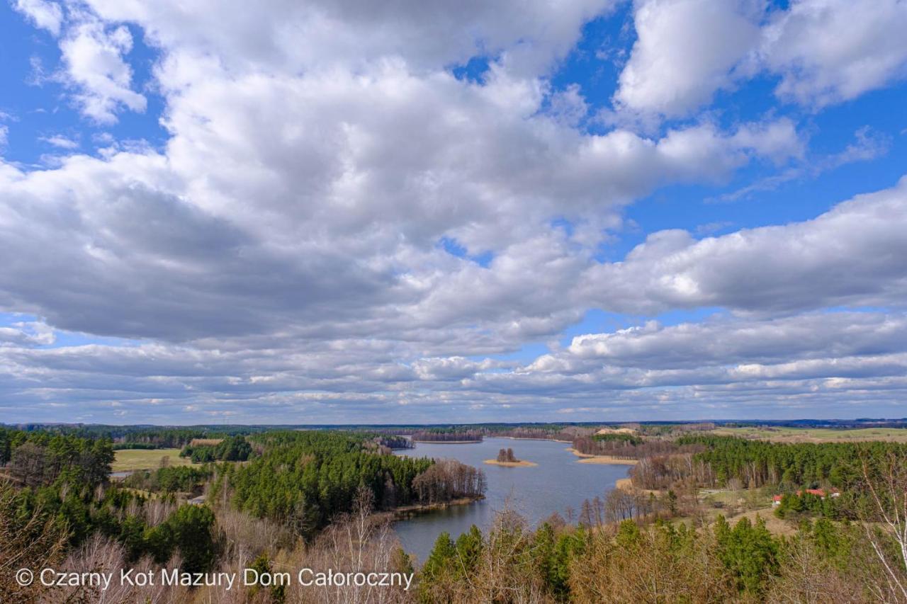 Czarny Kot Mazury Dom Caloroczny Vila Malkinie Exterior foto